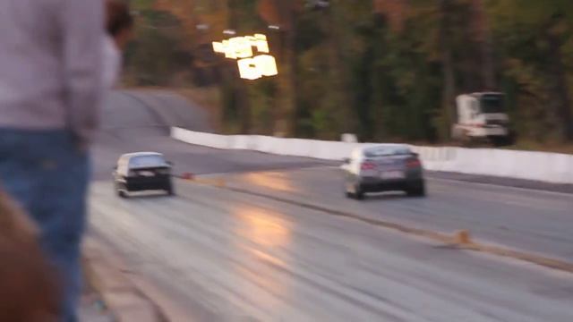 Civic outruns a GTR in the 1/8 mile смотреть онлайн