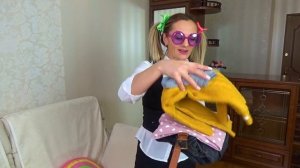 ОТЛИЧНИЦА vs ДВОЕЧНИЦА Как Выпускники Прогуливают школу / Что в РЮКЗАКАХ выпускников ? Скетч