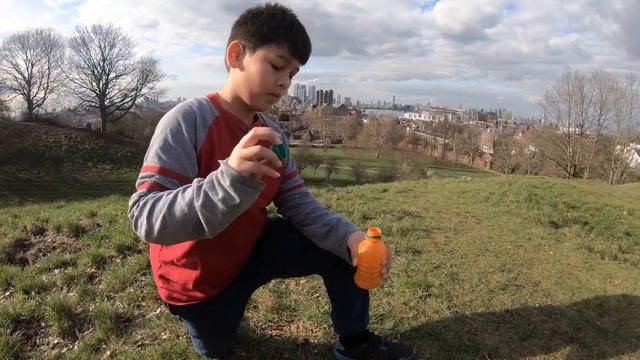 How to make a Vitamin C-Powered Rocket! смотреть онлайн