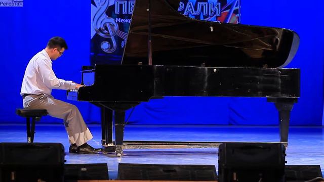 А. Скрябин. Этюд dis-moll, op.8 ( Патетический). Исполняет Максим Лукьянчиков смотреть онлайн