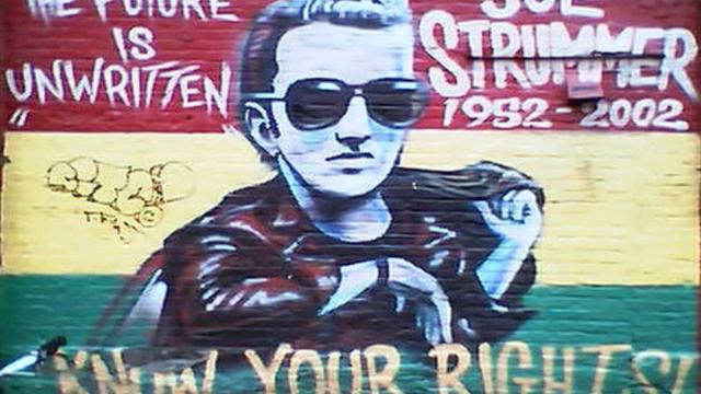 Joe Strummer & The Mescaleros - Mondo Bongo.mp4 смотреть онлайн