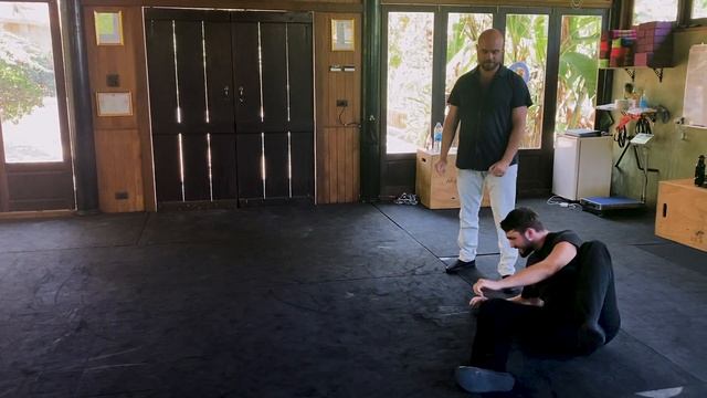 Sifu Adam Mizner shows how Taichi can STOP MMA style Takedowns смотреть онлайн