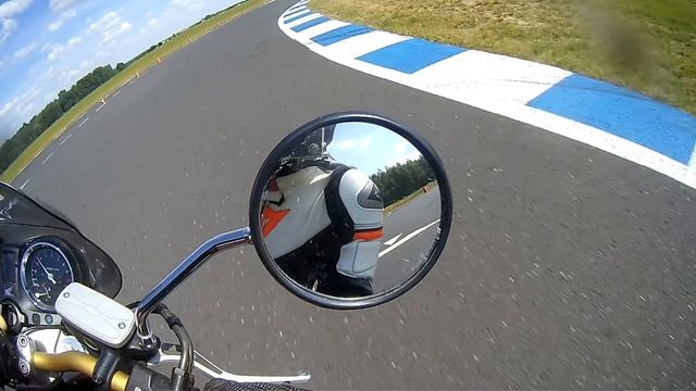 MotoTrening w moto Park Ułeż Honda Hornet CB900 смотреть онлайн