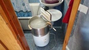 Стирка с помощью стиральной машины "Рига-17" 1983 года выпуска. Часть 1