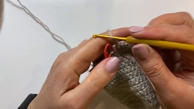 Вязание.Тапочки - следки крючком Мастер класс.Crochet Simpli #тапочкикрючком смотреть онлайн
