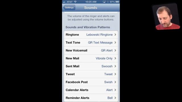 iPhone Custom Vibrations and LED Flash Alerts (MacMost Now 863) смотреть онлайн