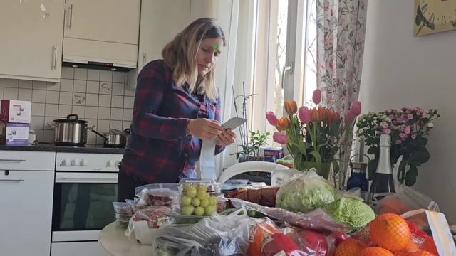закупка продуктов на неделю в Швейцарии | очень интересное швейцарское блюдо смотреть онлайн
