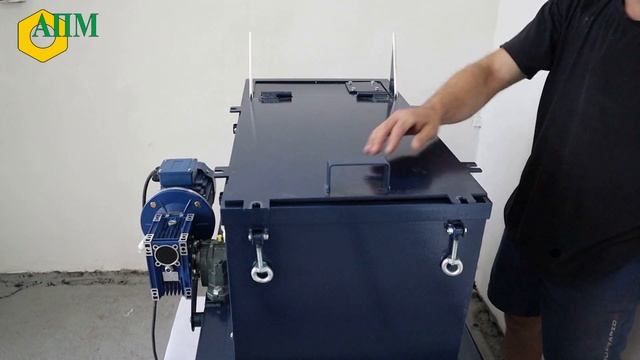 Лабораторная мельница ШЛМ АПМ 60Ок с приемной емкостью смотреть онлайн