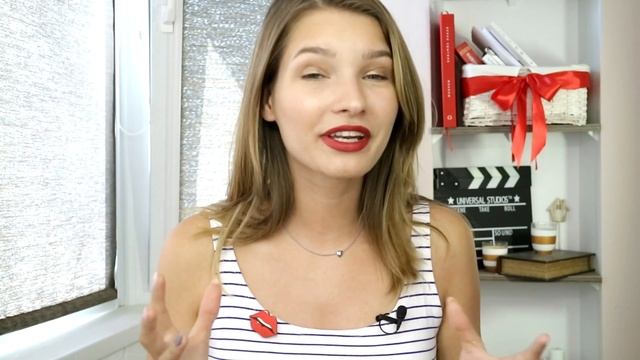 Косметичка на море, в отпуск, в поездку. Уходовая и декоративная косметика: летние мастхэвы! смотреть онлайн