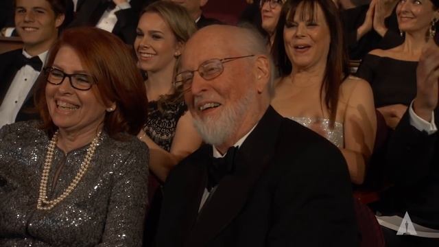 Star Wars droids at the Oscars смотреть онлайн