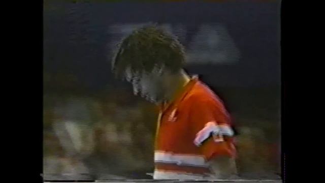 Stefan Edberg vs Yannick Noah 1986 Masters 2/3 смотреть онлайн