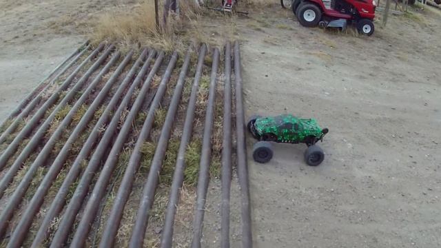 Savage Flux HP XL Conversion Drift attempt FAIL!! then BASH смотреть онлайн