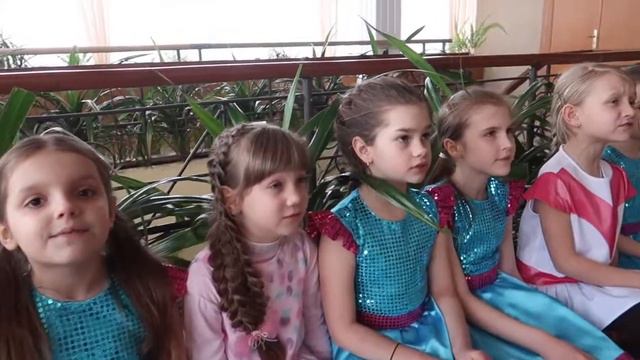 Поздравления с 8 МАРТА - Дети КАК Дети смотреть онлайн