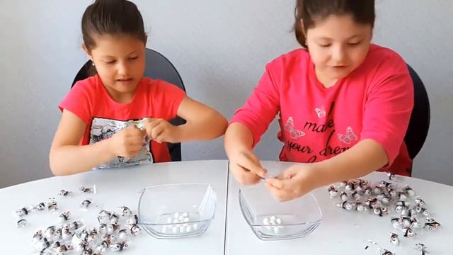 УСПЕЙ за 100 СЕКУНД ЧЕЛЛЕНДЖ! КТО БЫСТРЕЕ Ильдана или Сафия/ сестренки девчонки/ смотреть онлайн