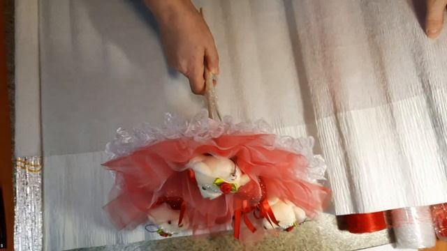 Как легко и просто сделать БУКЕТ из ИГРУШЕК. Букет из игрушек своими руками смотреть онлайн