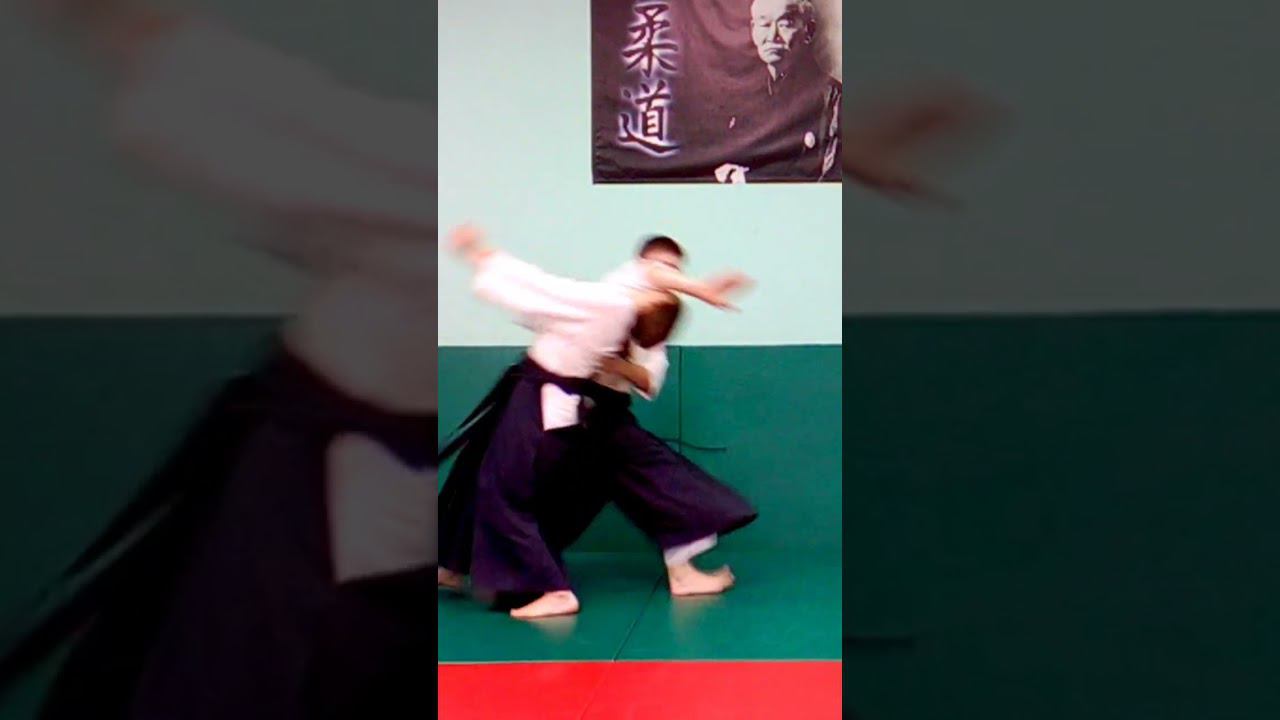 За кадром: такое вот "мягкое" айкидо. #shorts
