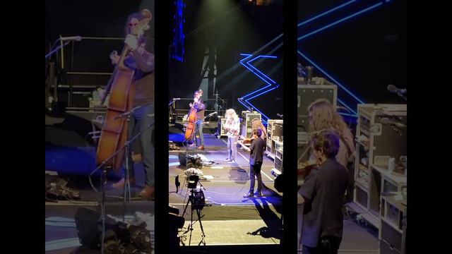 Billy Strings State Farm Arena Atlanta 3/10/2023 Part 3 смотреть онлайн