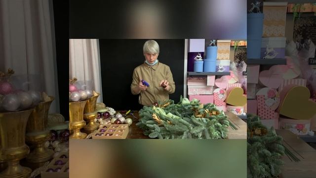 РОЖДЕСТВЕНСКИЙ / НОВОГОДНИЙ ВЕНОК смотреть онлайн