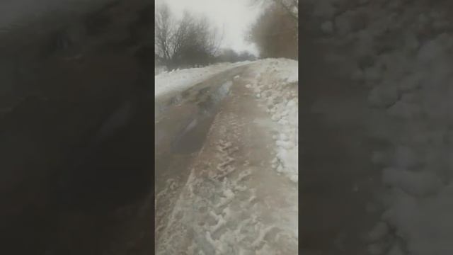 какие-то образом закрылись ворота хотя мы их не закривали смотреть онлайн