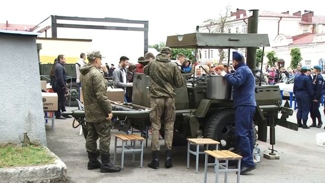 В Армавире с 3 по 6 июля пройдет выставка военной техники смотреть онлайн