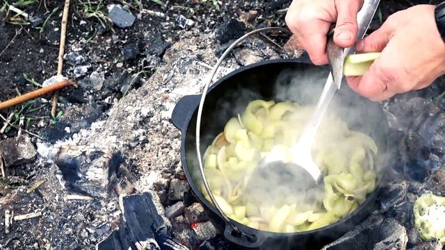 ХРУСТЯШАЯ СВИНИНА в голландской печи. смотреть онлайн