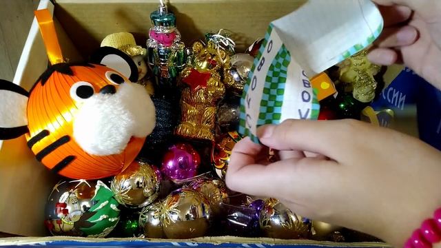 Новогоднее слово / Новые идеи с бумажными сюрпризами / Распаковка смотреть онлайн