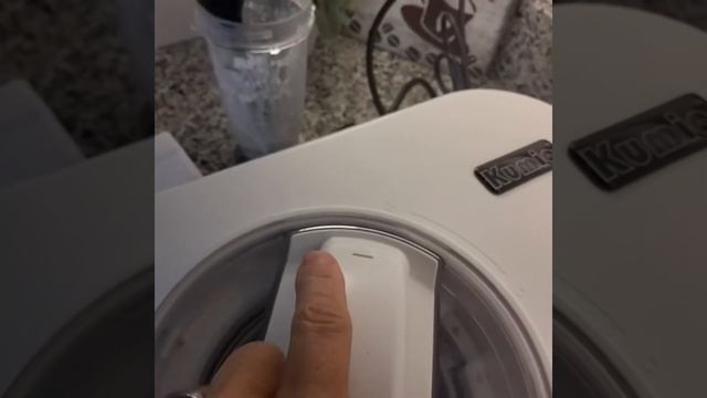 KUMIO 1 Quart Ice Cream Maker, Portable Sorbet Maker Gelato Maker Review, AMAZING! LOVE IT! смотреть онлайн