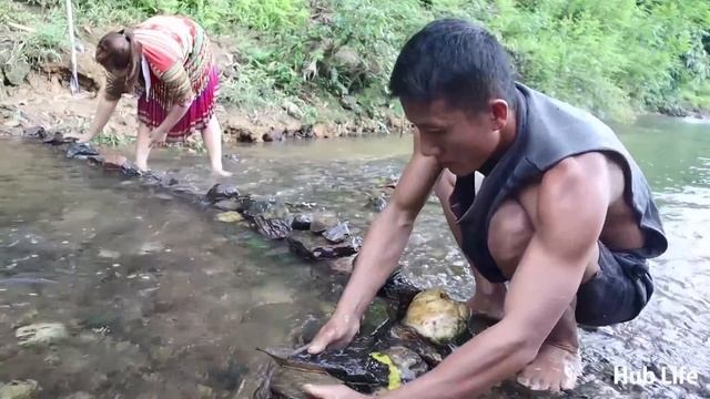 5 Year Skills Catch Fish, Cooking fish - Survival Wild Outdoors смотреть онлайн