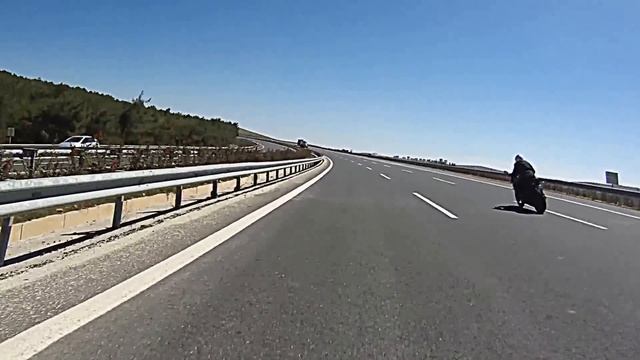 HONDA VFR 1200 F vs KAWASAKİ Z 1000 SX 2 смотреть онлайн