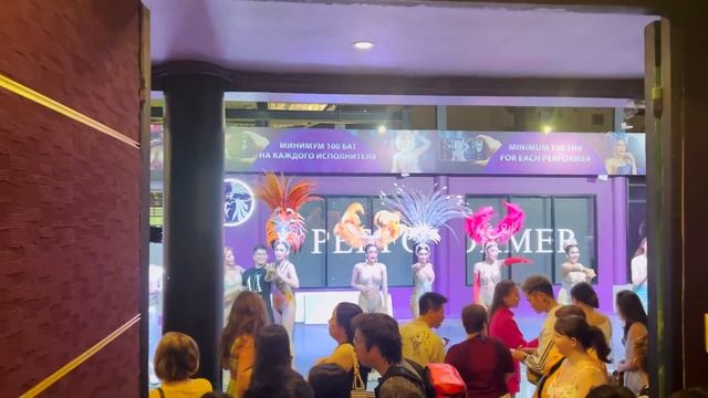 Phuket Simon Cabaret. Patong. Шоу Кабаре Саймон. Патонг. Лучшие экскурсии Таиланда на Пхукете 2023 смотреть онлайн