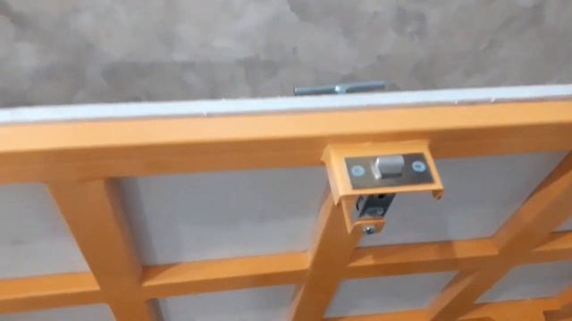 Устанавливаем люк напольный на кухню (с газовыми амортизаторами самоподъемный - 900X600 мм). смотреть онлайн