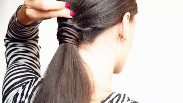 How to Close the Elastic Band || Как Закрыть Резинку Волосами смотреть онлайн