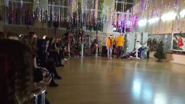 Спектакль. Школа 21. Раменское. Новый год смотреть онлайн