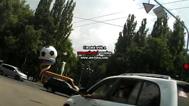 Эмоции ребёнка в автомобиле при виде мотоцикла смотреть онлайн