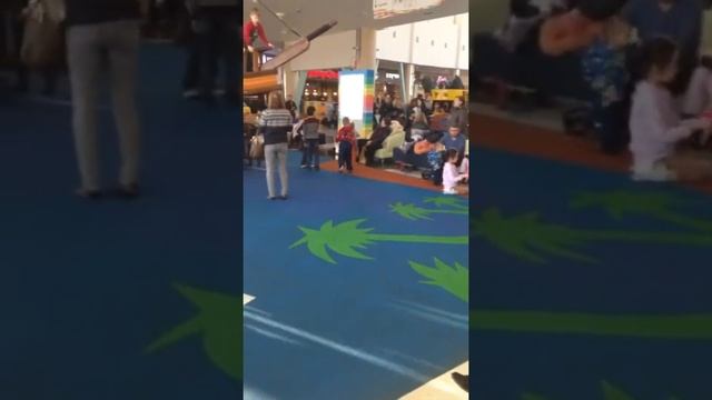 Планета Красноярск. ТРЦ. Детские аттракционы. Мой классный день с мамой 5 января. Развлечения. смотреть онлайн