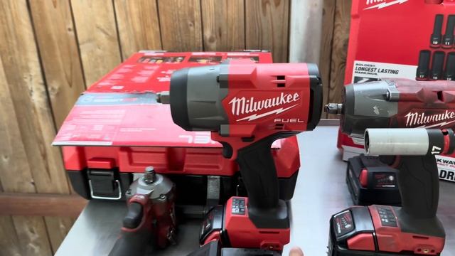 Milwaukee Tool 1/2in High Torque Impact Wrench Review 2967-22 how’s it stack up? смотреть онлайн