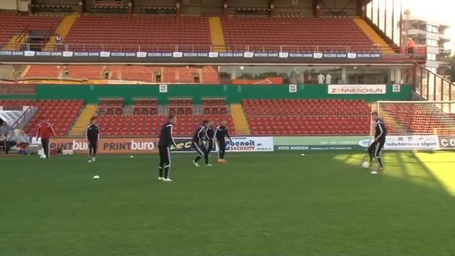 Вечерняя разминка на поле Зюльта-Варегем смотреть онлайн