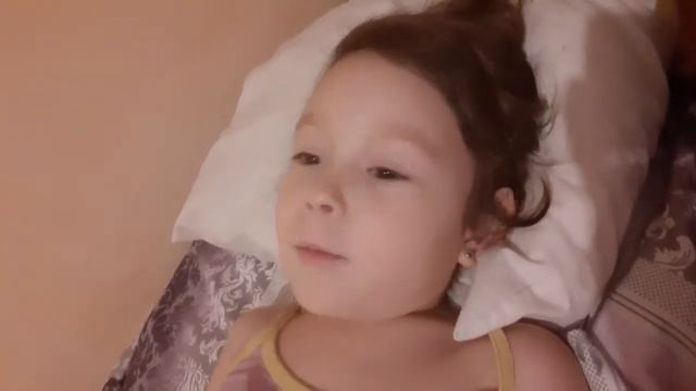 Мира рассказывает сказки маме. смотреть онлайн