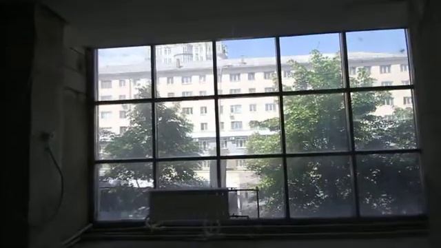 Вход на 2 этаж от лестничного марша и лифта смотреть онлайн