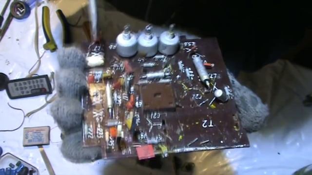 What is inside the radio receiver of the USSR? Что внутри радиоприемника Медео 202 смотреть онлайн