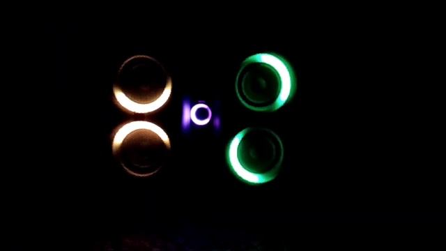 2х JBL partybox 300 vs jbl Jr pop Licht show and bass test смотреть онлайн