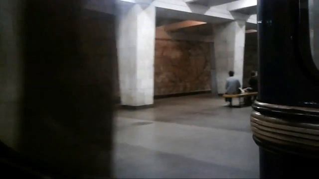 Пустой Нижегородский метрополитен в час пик! смотреть онлайн