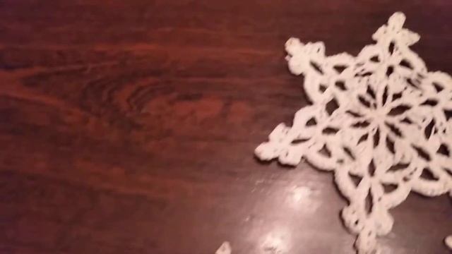 Вязаные снежинки левой рукой смотреть онлайн
