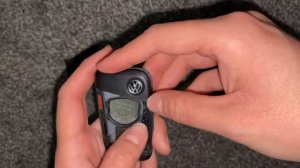 How To Replace The Battery Of A 2018 Volkswagen Atlas/Teramont Key Fob (NO TOOLS REQUIRED)
