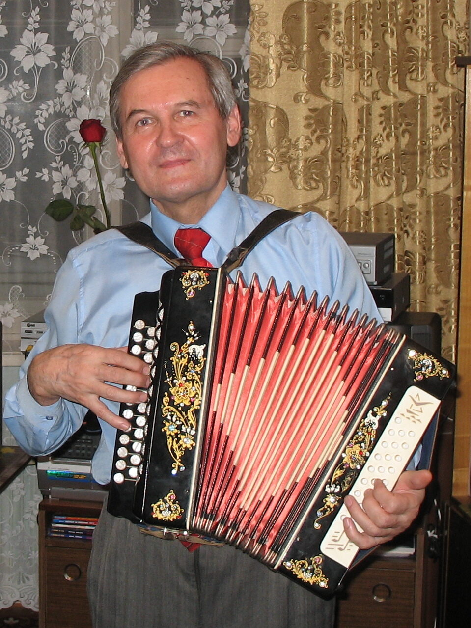 Песня "А слова говорили так много". Автор музыки и исполнитель Валерий Зеленский. Слова Ю. Соболя