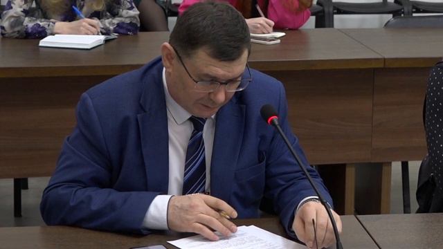 Запасы топлива в городе и районе обсудили на планерном совещании смотреть онлайн