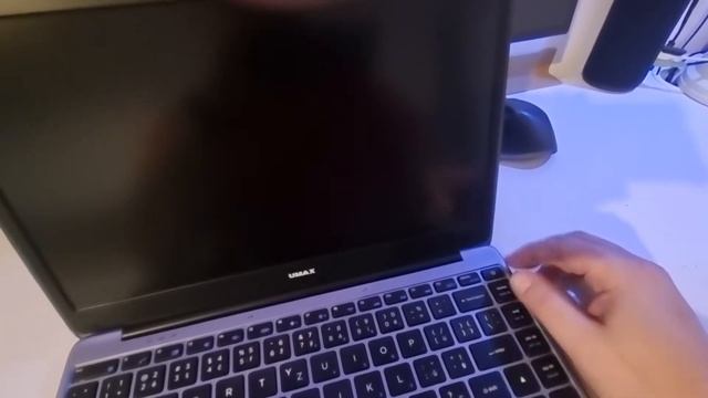 UMAX VisionBook 14Wr - mini recenze смотреть онлайн