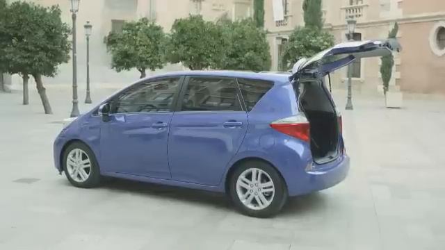 Autorevue: Toyota Verso S Möglichkeiten des Kofferraum смотреть онлайн