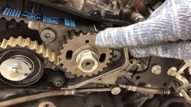 Замена ремня ГРМ на Land Rover Discovery 3_4, Range Rover и RR Sport _ Двигатель 3.0 TDV6 _ LR-West смотреть онлайн