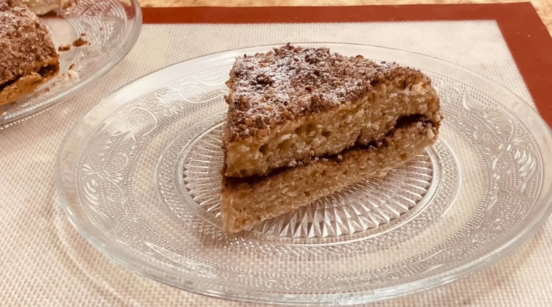 Ореховый пирог с корицей смотреть онлайн